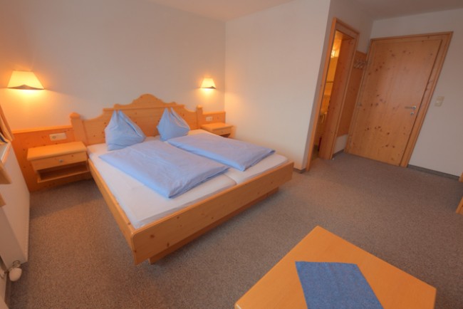 Doppelzimmer mit Frühstück im Liftstüberl Zaglauhof an der Talstation Bergbahnen Werfenweng