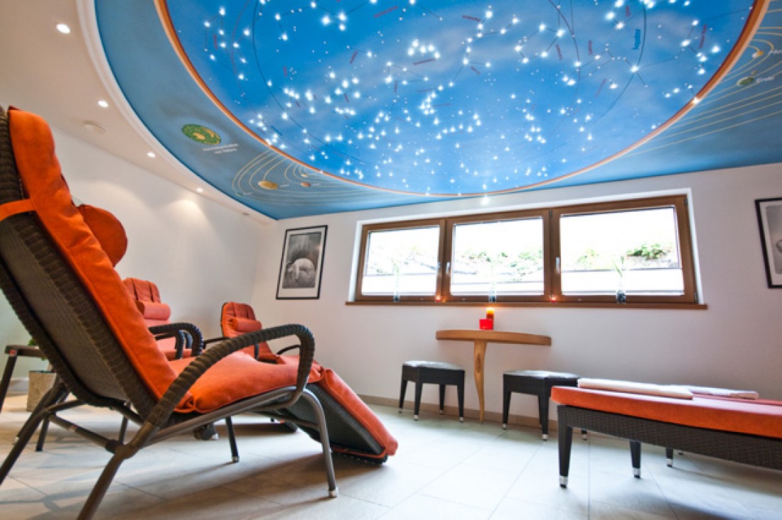 Ruhe in den Liegestühlen in der Wellnesszone vom Landhaus Zaglauhof