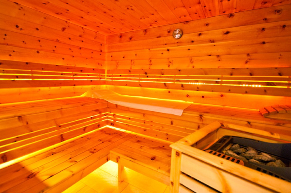 Finnische Zirbensauna Wellness im Landhaus Zaglauhof Werfenweng direkt an der Skipiste