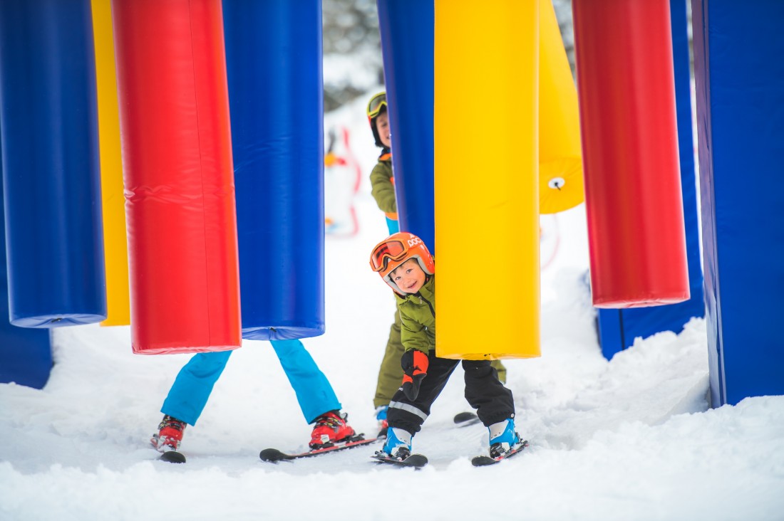 Kids Snowpark mit leuchtenden Kinderaugen in Werfenweng Salzburger Land