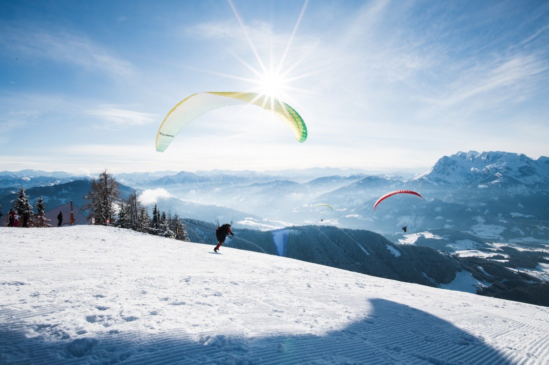 Paragleiter Startplatz am Bischling mit herrlichem Winterpanorama