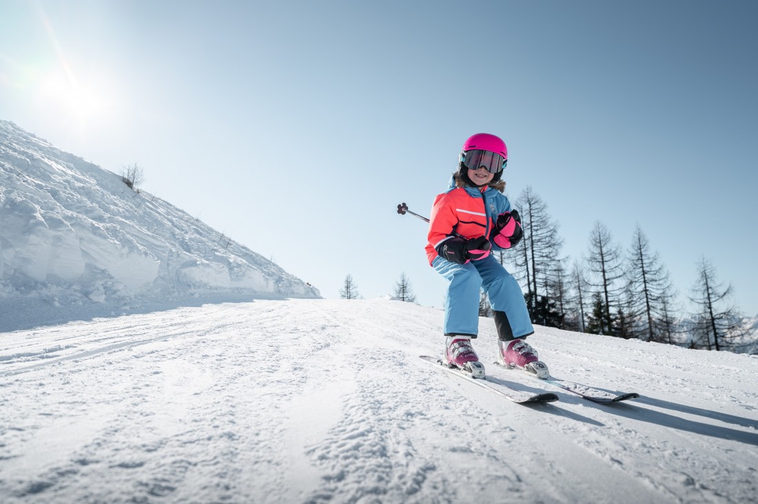 Skifahren mit der ganzen Familie im schneesicheren Werfenweng